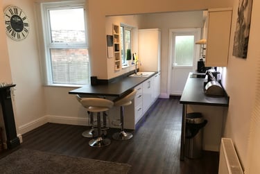 4 bed house, Rushworth Avenue, West bridgford, Nottingham, NG27LF - Image 1